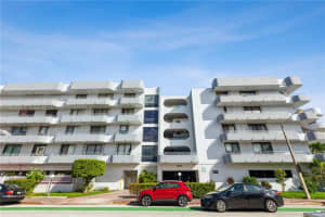 8201 Byron Ave APT 502, Miami Beach, FL 33141, Sold 01/19/23