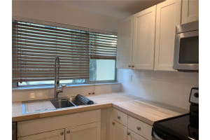 922 NE 199th St, Miami, FL 33179, Sold 02/09/23