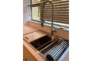 922 NE 199th St, Miami, FL 33179, Sold 02/09/23