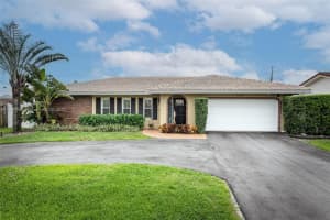 1592 NW 8th St, Boca Raton, FL 33486, Sold 02/01/23