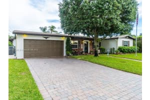 18001 NW 77th Ct, Hialeah, FL 33015, Sold 02/08/23