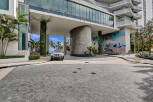 460 NE 28th St, Miami, FL 33137, Sold 04/01/23