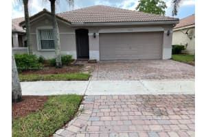 1933 Sirius Ln, Weston, FL 33327, Sold 03/31/23