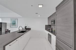 400 Sunny Isles Blvd # 906, Sunny Isles Beach, FL 33160, Sold 05/05/23