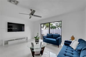 11669 NW 11th St, Pembroke Pines, FL 33026, Sold 12/29/22