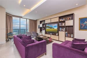 1300 Brickell Bay Dr APT 4004, Miami, FL 33131, Sold 03/16/23