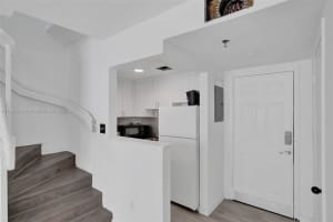 865 Collins Ave APT 303, Miami Beach, FL 33139, Sold 02/06/23