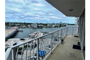 7601 S Treasure Dr, North Bay Village, FL 33141, Sold 01/12/23