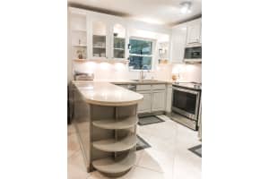9560 Toledo Ln, Davie, FL 33324, Sold 03/10/23