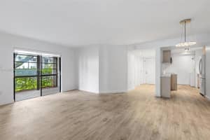 905 NE 199th St, Miami, FL 33179, Sold 01/30/23