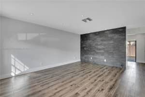 10719 NW 10th St, Pembroke Pines, FL 33026, Sold 01/13/23