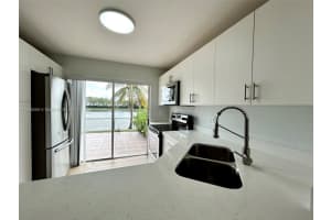 5725 NW 109th Ave APT 26, Doral, FL 33178, Sold 02/17/23