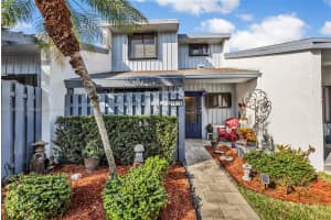 1512 N 15th Terrace, Hollywood, FL 33020, Sold 03/31/23