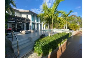 2055 NE 120th Rd, North Miami, FL 33181, Sold 07/11/23