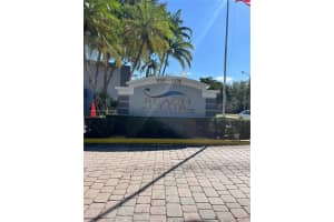 9367 Fontainebleau Blvd APT G224, Miami, FL 33172, Sold 01/31/23