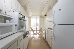 1690 NE 191st St Apt 414-1, Miami, FL 33179, Sold 04/27/23