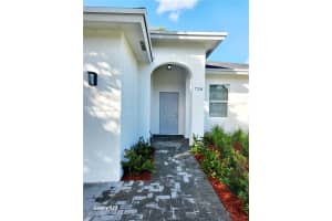 728 SW 7th St, Dania Beach, FL 33004, Sold 01/31/23