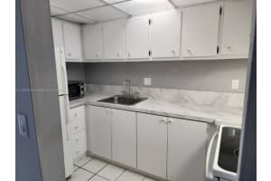 4705 NW 7th St Apt 108-7, Miami, FL 33126, Sold 02/10/23