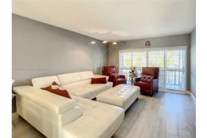 460 Paradise Isle Blvd APT 207, Hallandale Beach, FL 33009, Sold 05/31/23