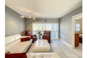 460 Paradise Isle Blvd APT 207, Hallandale Beach, FL 33009, Sold 05/31/23