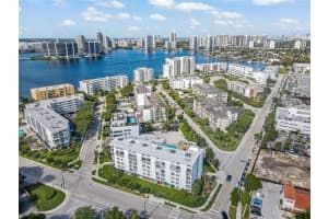 17800 Atlantic Blvd, Sunny Isles Beach, FL 33160, Sold 01/31/23