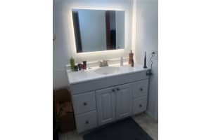 9181 Fontainebleau Blvd APT 2, Miami, FL 33172, Sold 04/28/23