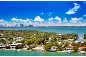 6515 Collins Ave APT 1908, Miami Beach, FL 33141, Sold 01/23/23