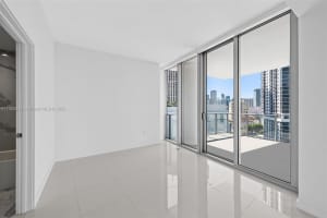 851 NE 1st Ave #811, Miami, FL 33132, Sold 07/07/23