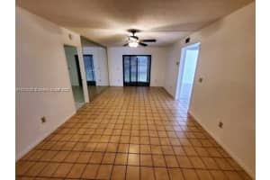 9800 Hammocks Blvd, Miami, FL 33196, Sold 04/20/23