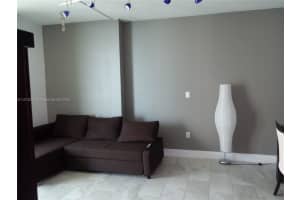 1200 Brickell Bay Dr PH 4305, Miami, FL 33131, Sold 06/12/23