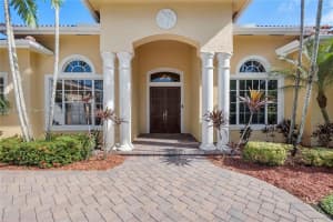 2252 Phoenix Ave, Davie, FL 33324, Sold 01/25/23