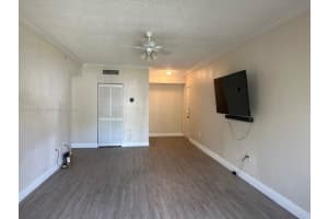 11601 SW 2nd St, Pembroke Pines, FL 33025, Sold 01/13/23
