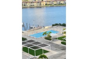 18071 Biscayne Blvd APT 803, Aventura, FL 33160, Sold 10/13/23