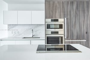 851 NE 1st Ave #2100, Miami, FL 33132, Sold 09/26/23