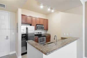 3001 NE 185th St APT 536, Aventura, FL 33180, Sold 01/13/23