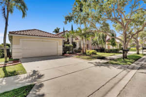 1144 Fairfield Meadows Dr, Weston, FL 33327, Sold 02/28/23