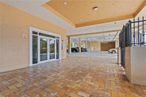 5271 SW 8th St, Coral Gables, FL 33134, Sold 01/20/23