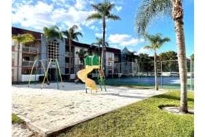18890 NW 57th Ave APT 107, Hialeah, FL 33015, Sold 03/31/23