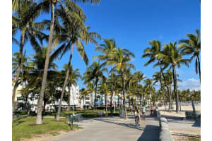 720 Collins Ave APT 402, Miami Beach, FL 33139, Sold 04/06/23