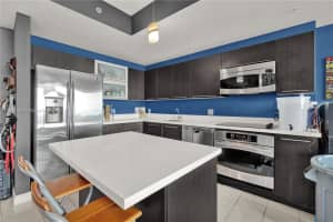 90 SW 3rd St, Miami, FL 33130, Sold 04/13/23