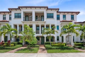 11517 SW 15th Ave, Pembroke Pines, FL 33025, Sold 02/10/23