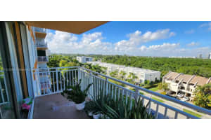 2450 NE 135th St, North Miami, FL 33181, Sold 02/13/23