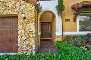 10040 NW 10th St, Miami, FL 33172, Sold 05/16/23