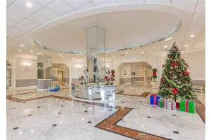 3800 S Ocean Dr APT 402, Hollywood, FL 33019, Sold 03/31/23