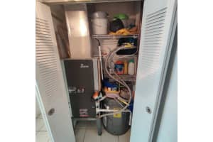 345 Ocean Dr APT 423, Miami Beach, FL 33139, Sold 01/25/23