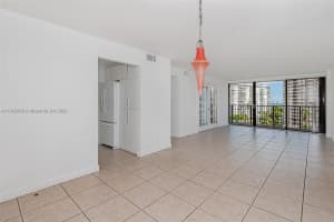 1450 Brickell Bay Dr APT 711, Miami, FL 33131, Sold 03/22/23