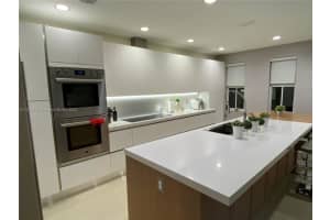 10742 74th Ln, Doral, FL 33178, Sold 02/10/23