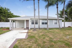2220 E Pineridge Ct, Delray Beach, FL 33444, Sold 07/13/23