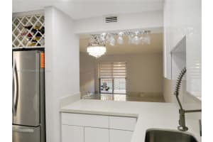 1990 W 56th St APT 1322, Hialeah, FL 33012, Sold 01/13/23