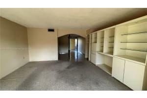 10 NW 87th Ave, Miami, FL 33172, Sold 01/23/23